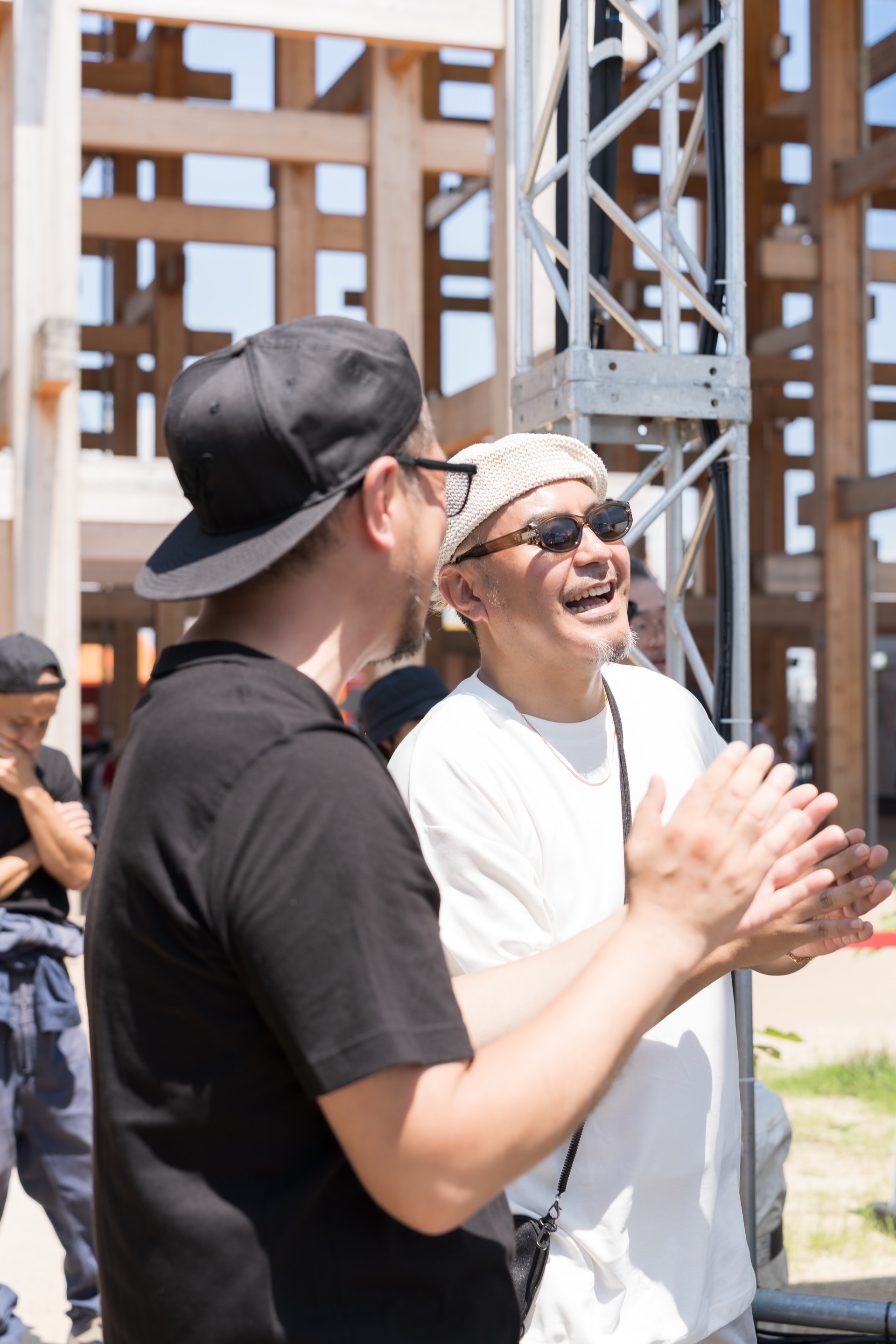 バックステージ